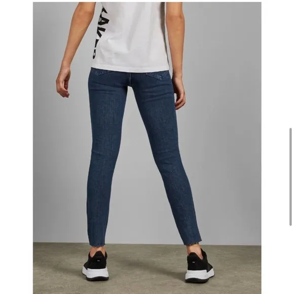 NEW • Ted Baker • The Classic Skinny Jeans Raw Hem Magolo Mid Blue 28 Women’s