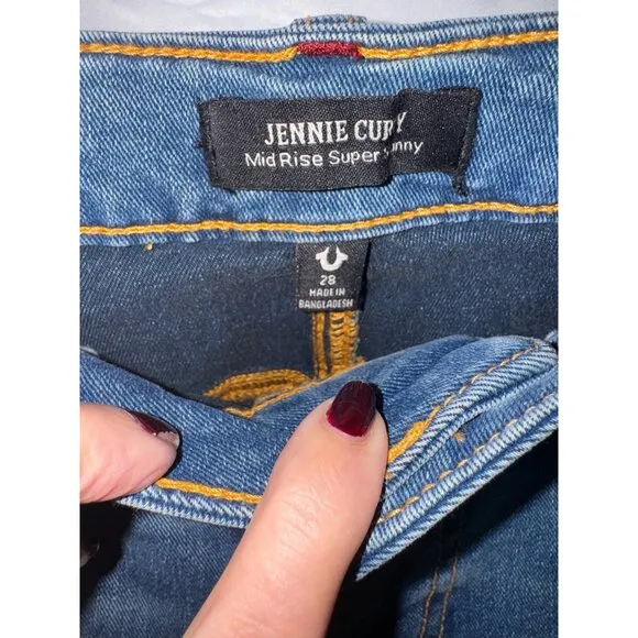 NEW True Religion Jennie Curvy Mid Rise Skinny Raw Hem Jeans 28 Distressed Slim