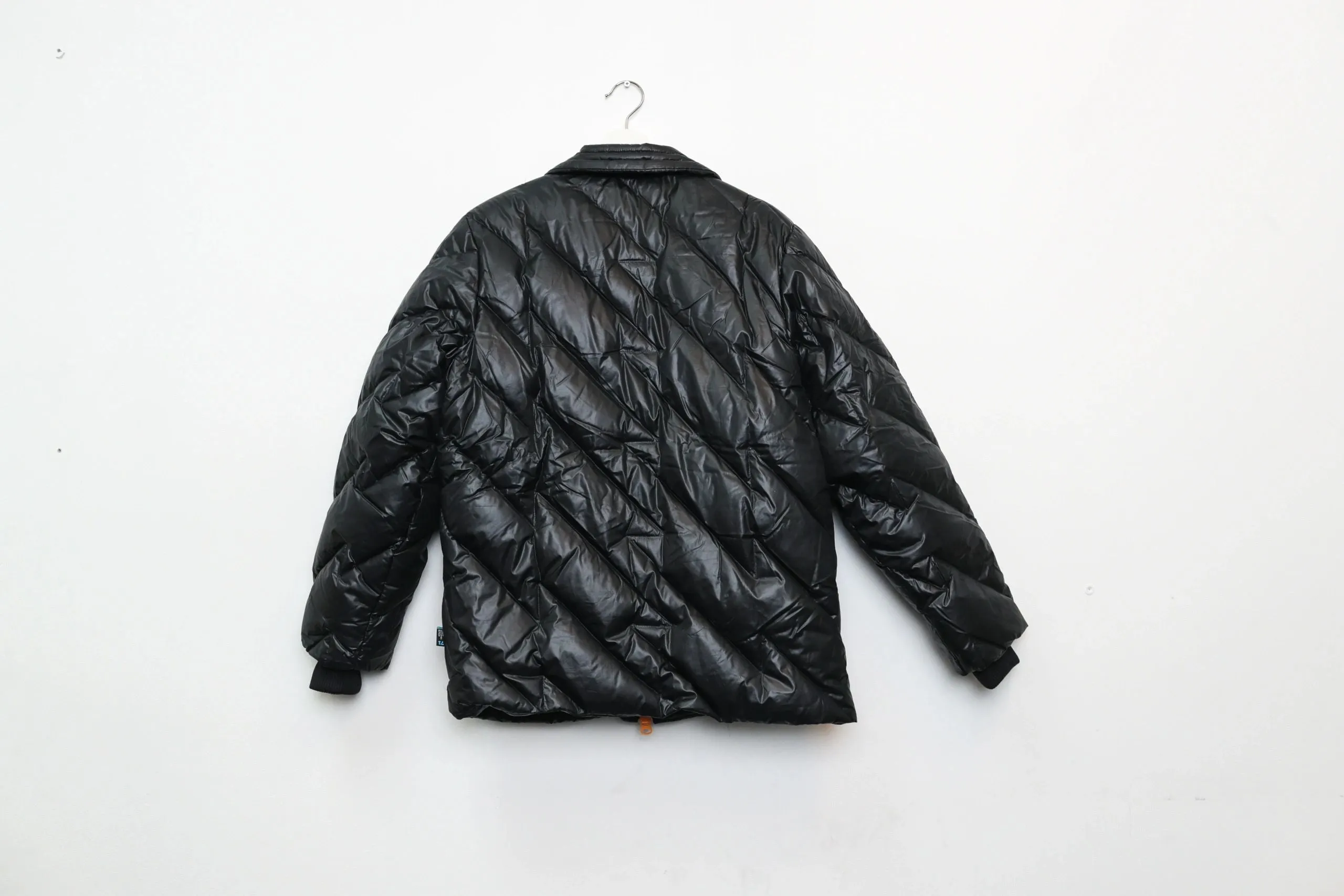 Nike Puffer Jacket Black/Orange Medium
