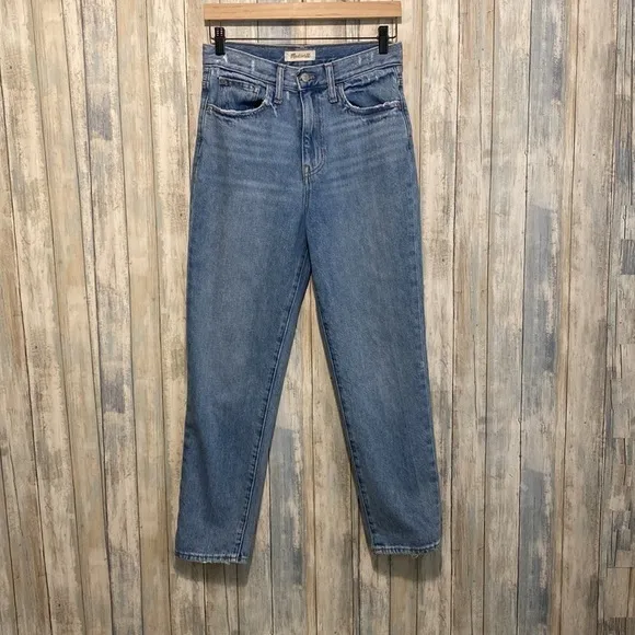 NWOT Madewell Jeans The Momjean in Melva Wash | Size 25