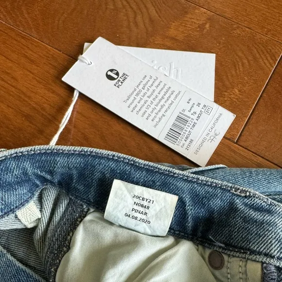 NWT Boyish Ricky Flare Jeans in About time wash size 25