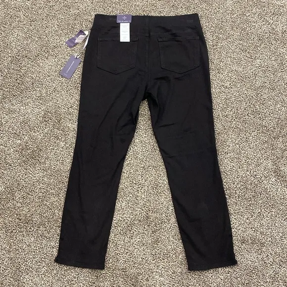 NYDJ NWT Alina Black Denim Pull On Ankle Comfort Jeans Slimming Lift Stretch