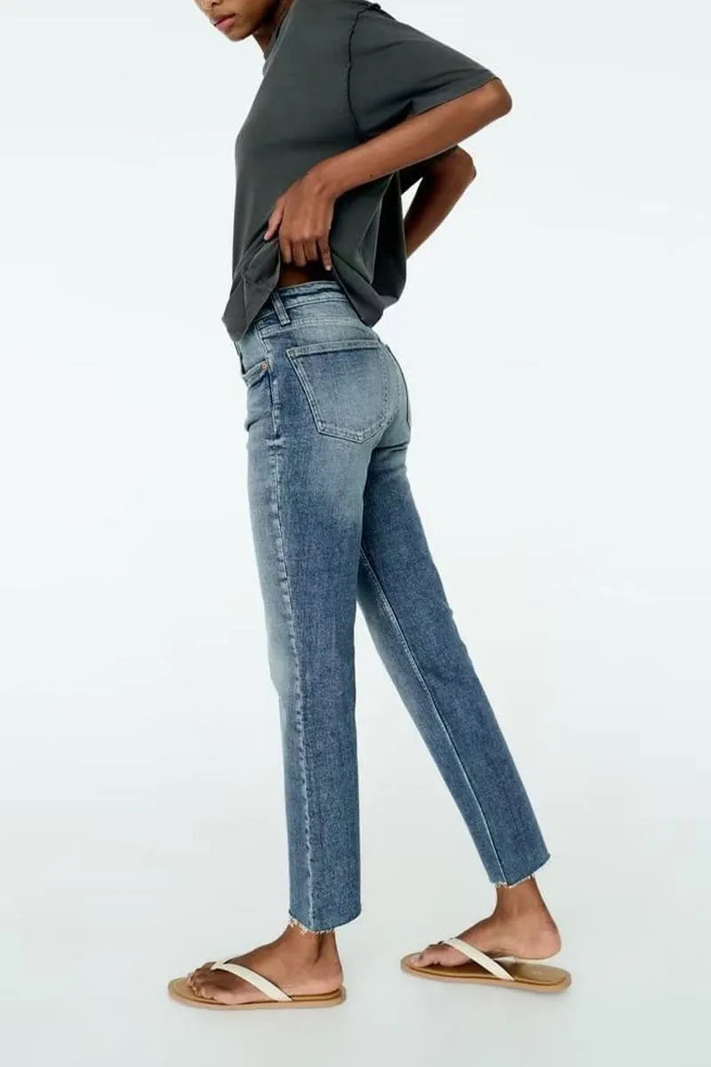 PK0457 Distressed Denim Jeans