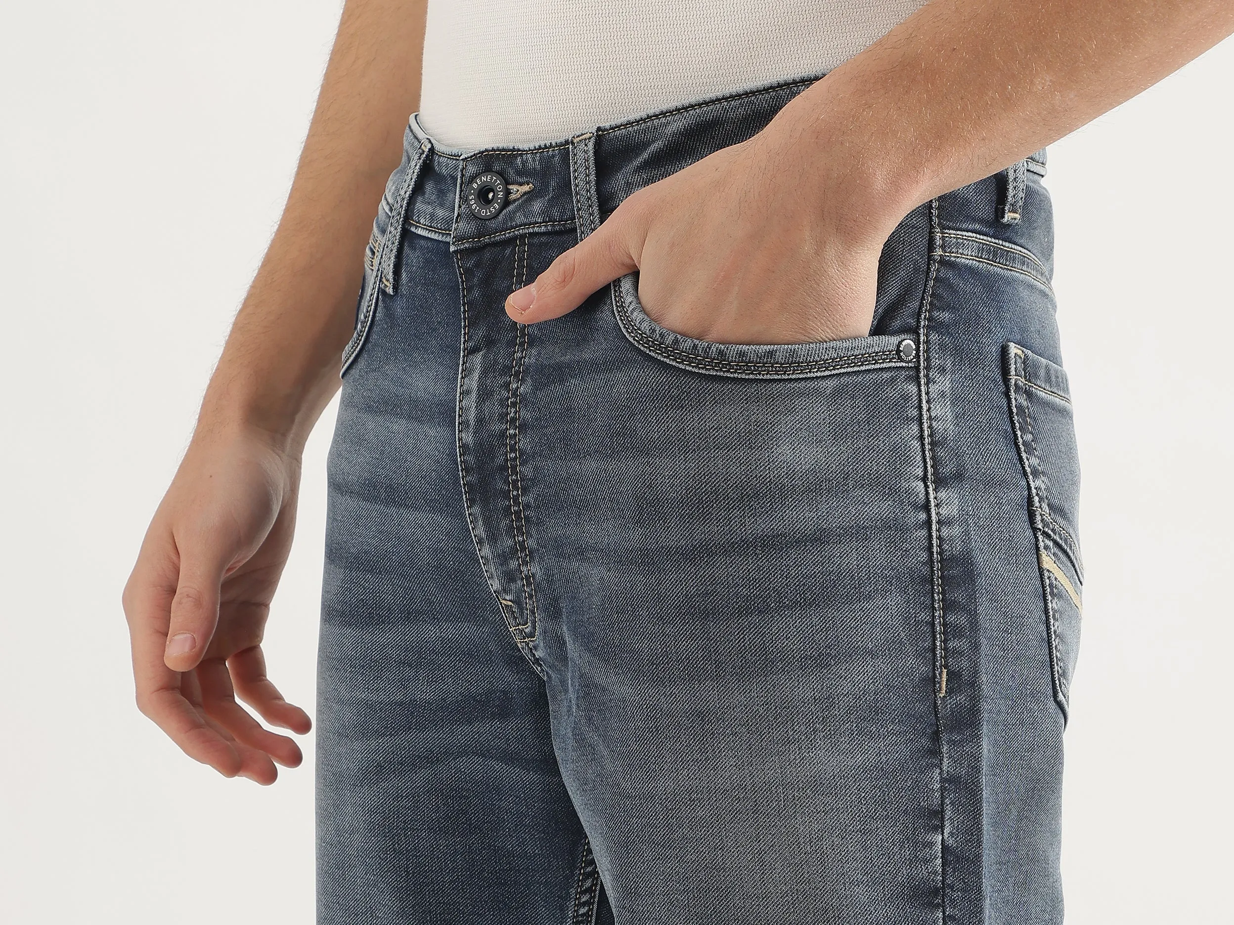 Solid Bootcut Fit Jeans