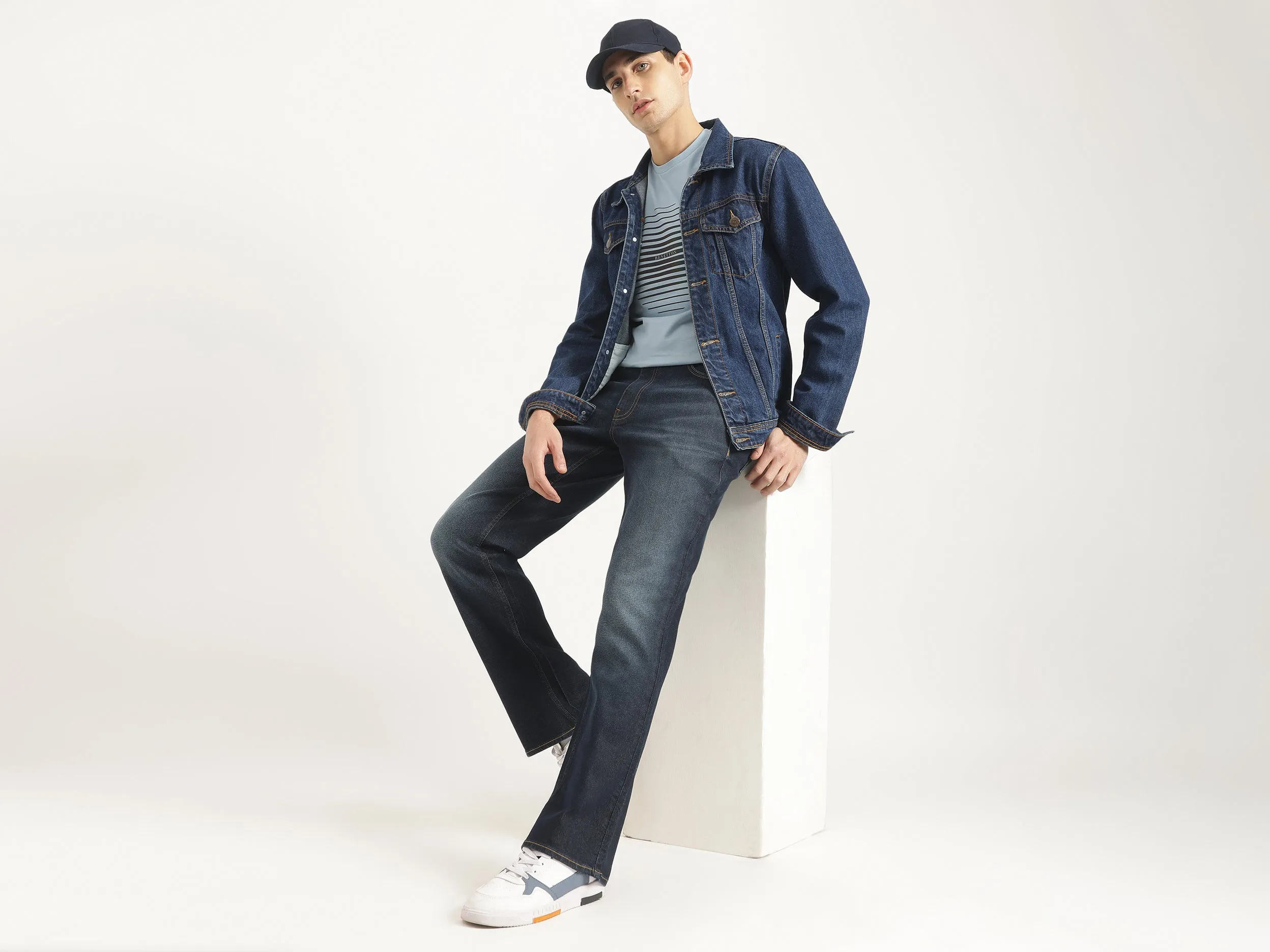 Solid Bootcut Fit Jeans