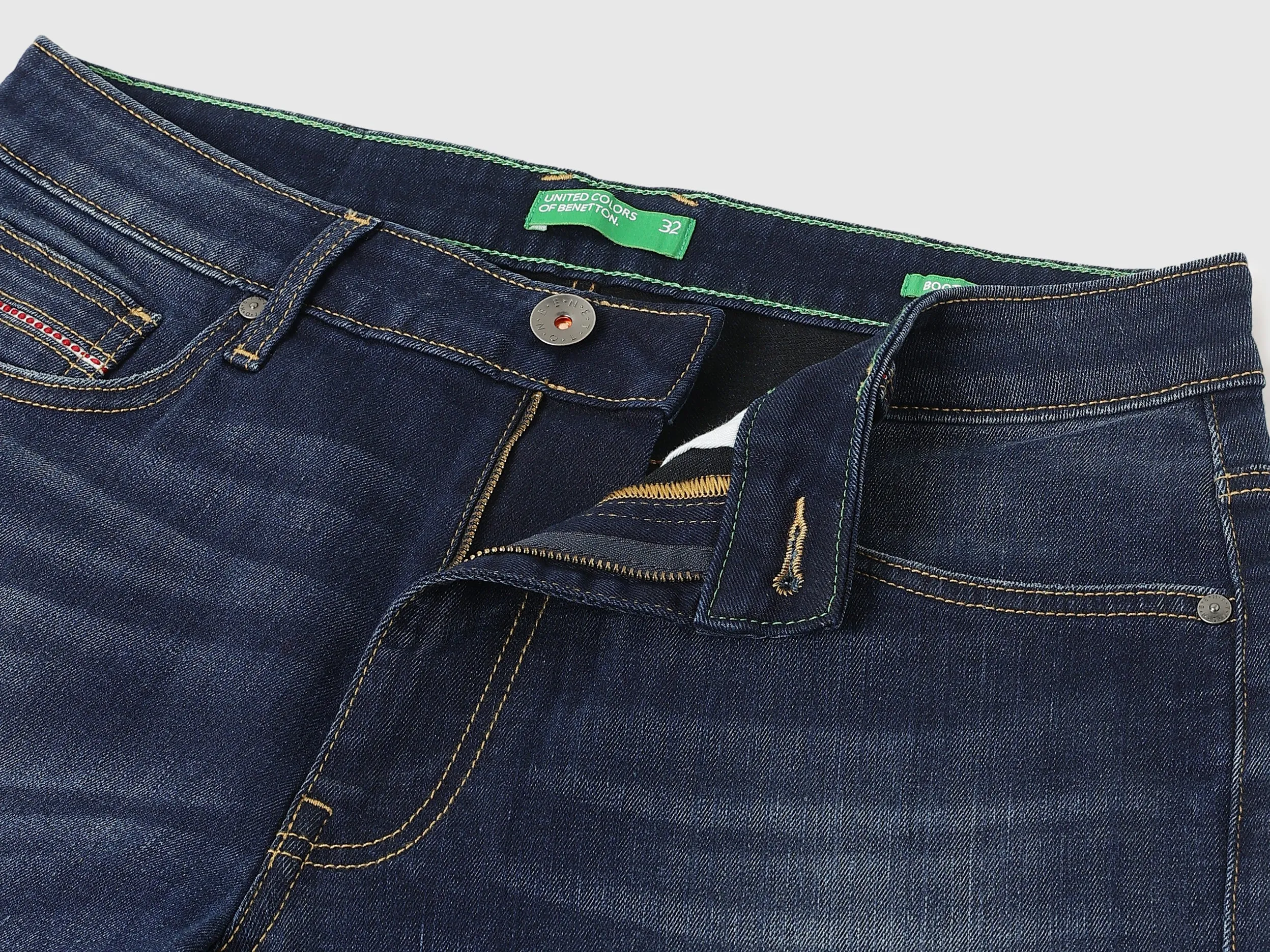 Solid Bootcut Fit Jeans