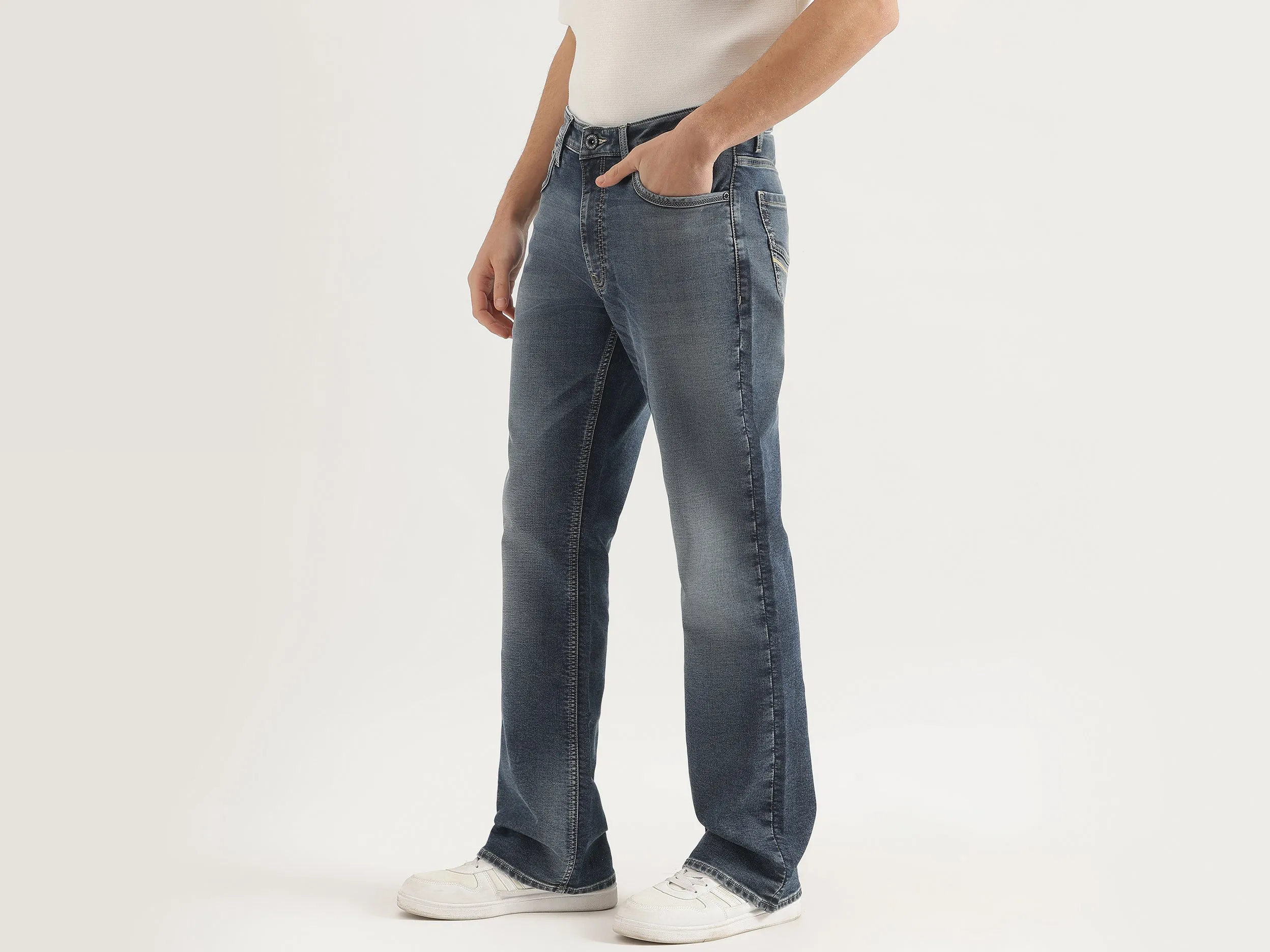 Solid Bootcut Fit Jeans