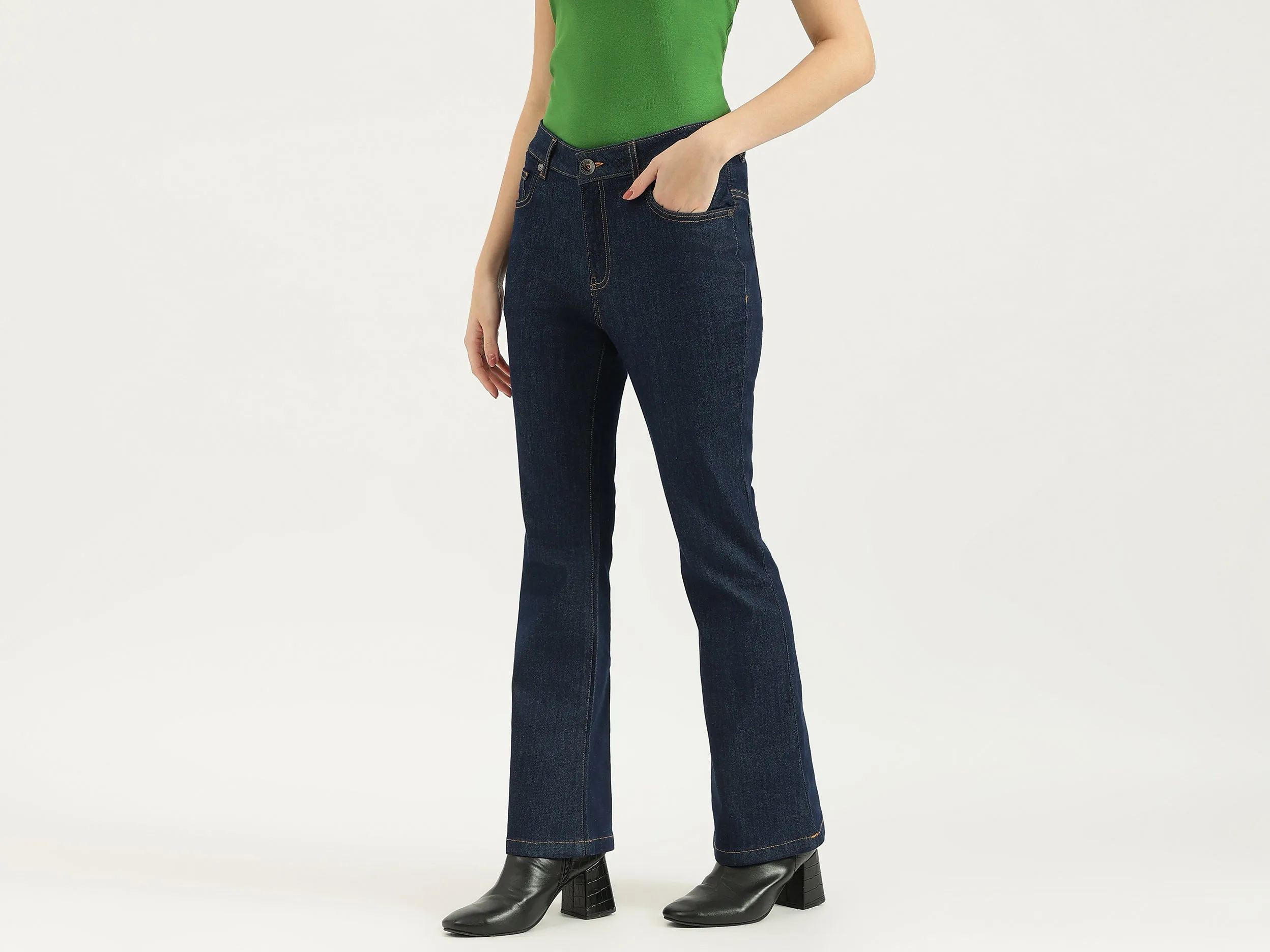 Solid Bootcut Fit Jeans