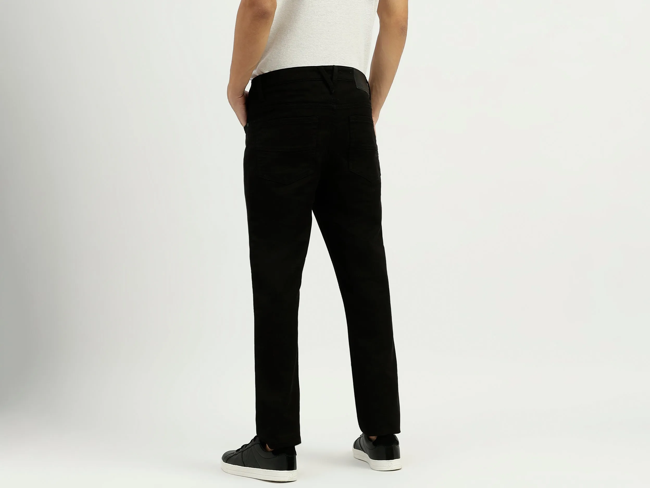 Solid Mid Rise Skinny Fit Jeans