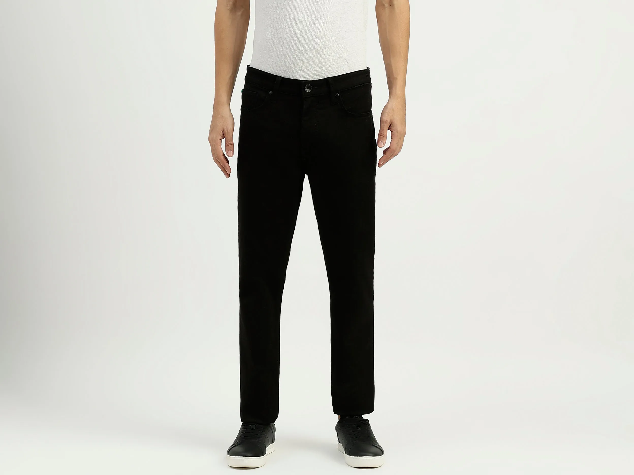 Solid Mid Rise Skinny Fit Jeans