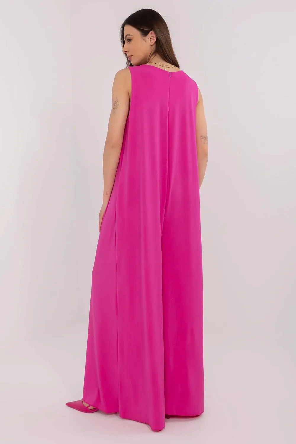 Stylish women's flower-shaped brooch jumpsuit