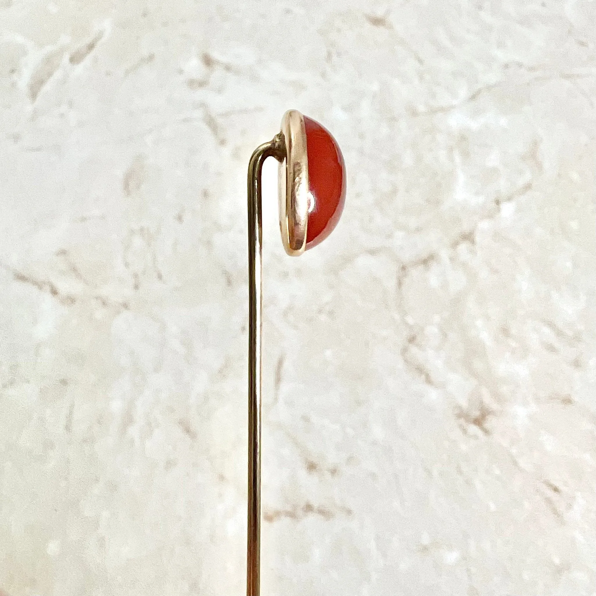 Vintage Art Deco 14 Karat Yellow Gold Carnelian Stick Pin