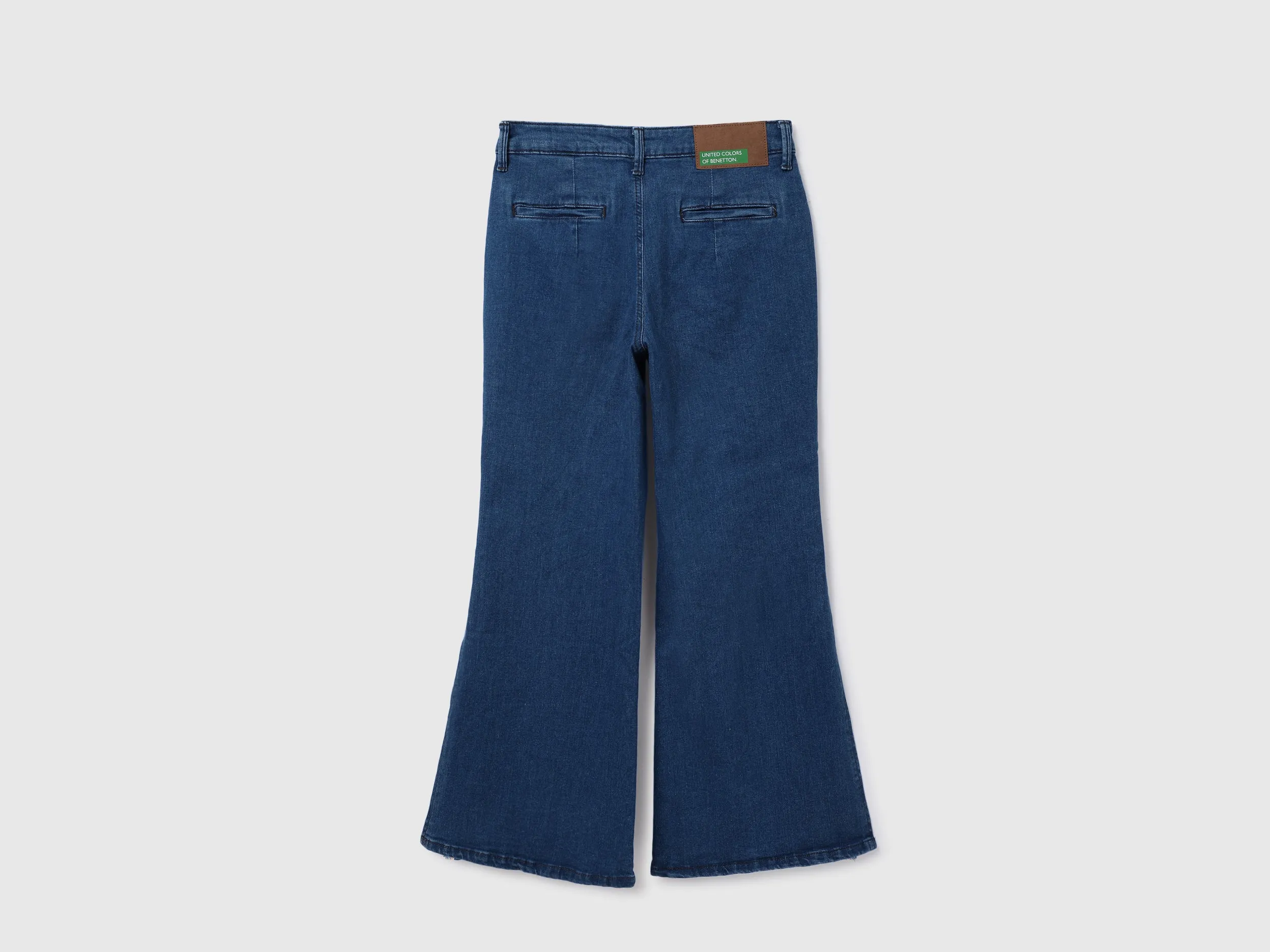 Women Solid Flared Fit Jeans