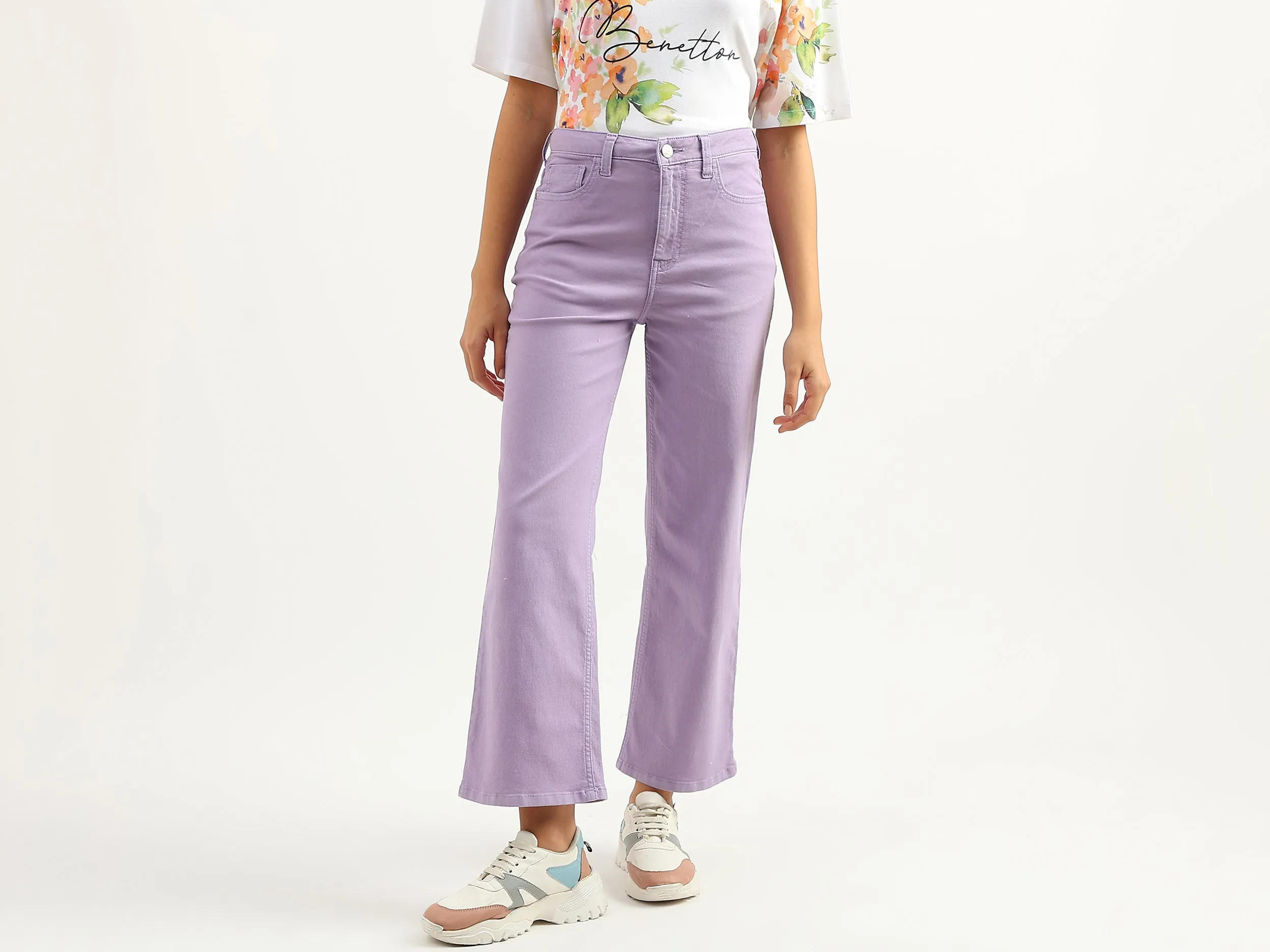 Women Solid Flared Fit Jeans
