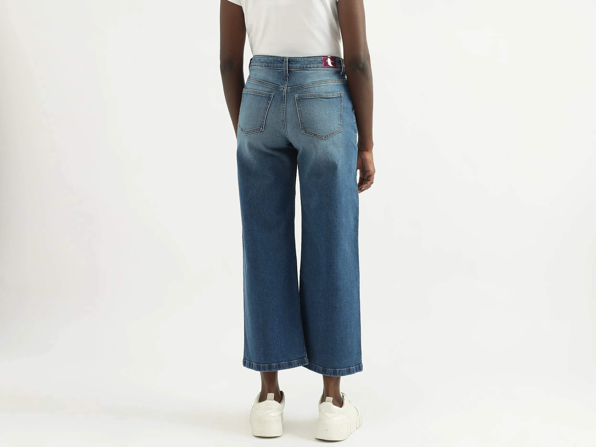Women Solid Flared Fit Jeans