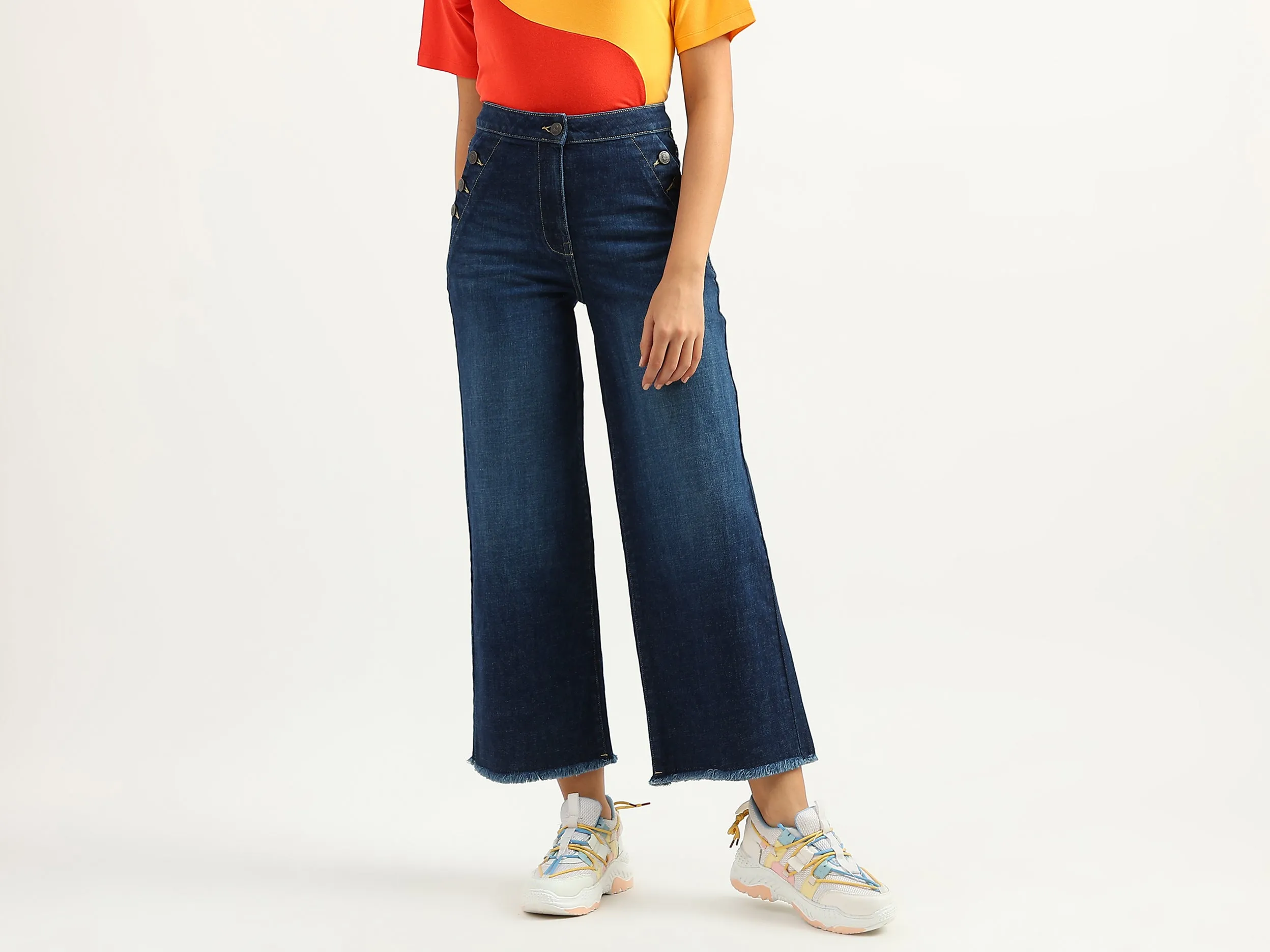 Women Solid Flared Fit Jeans