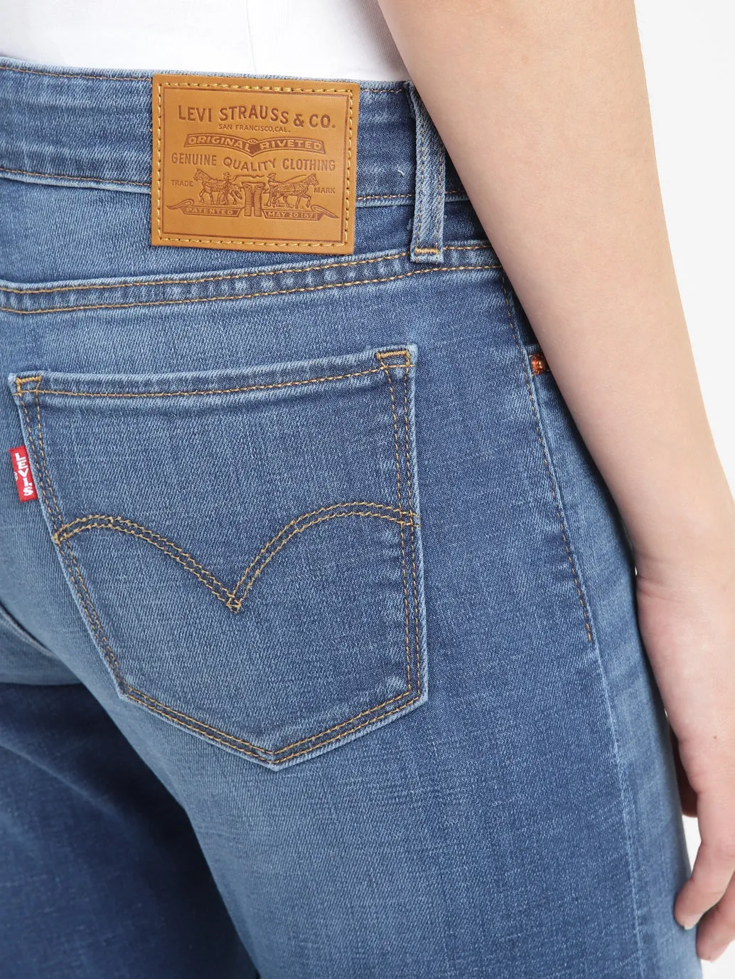 Women's 711 Blue Skinny Fit Mid Rise Jeans