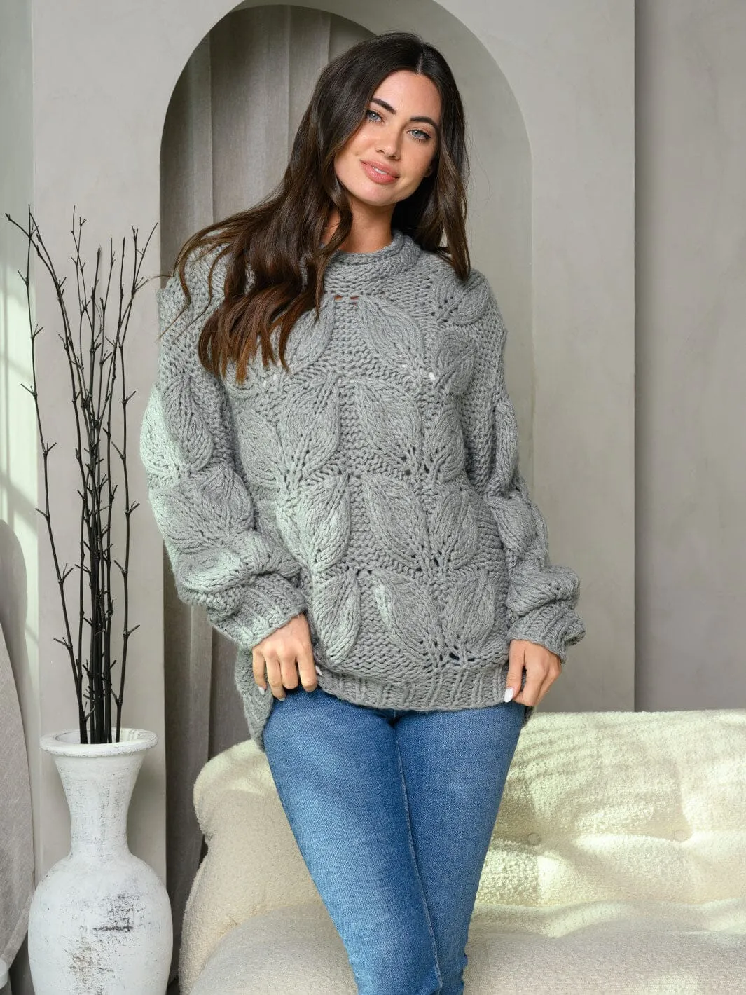 WOMEN'S LONG SLEEVE KNIT DETAILED SWEATER