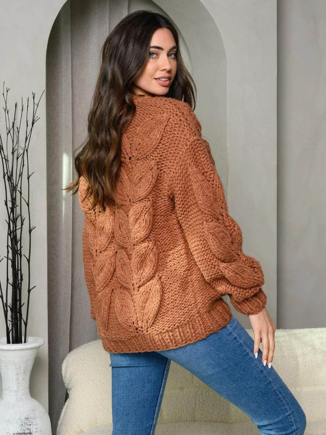 WOMEN'S LONG SLEEVE KNIT DETAILED SWEATER