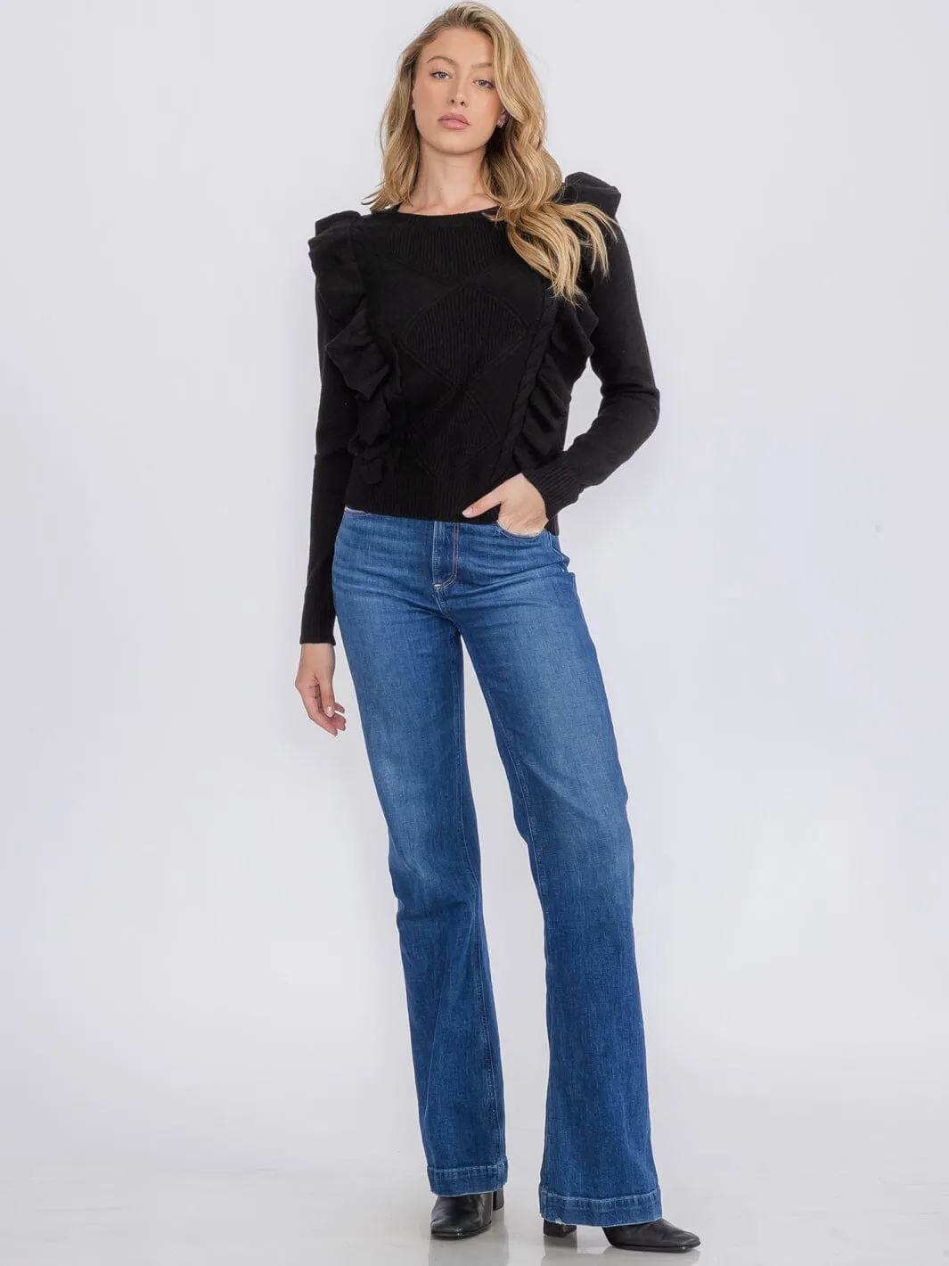 WOMEN'S LONG SLEEVE RUFFLE TRIM DETAILED PULLOVER SWEATER