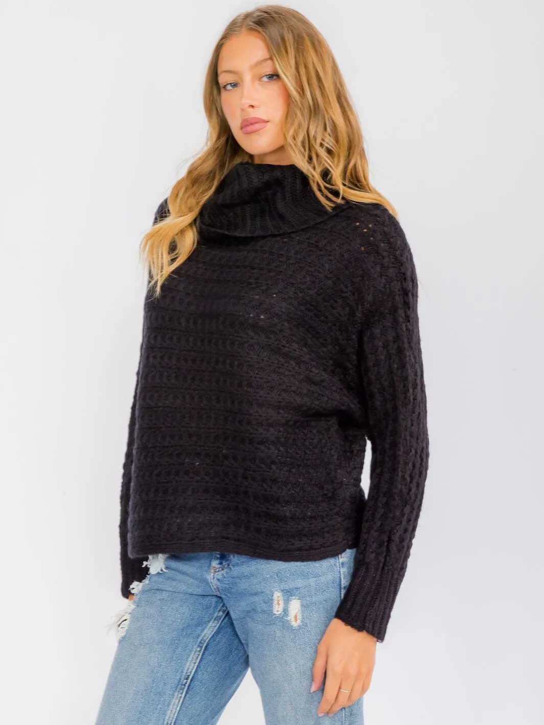 WOMEN'S LONG SLEEVE TURTLE NECK KNIT PULLOVER SWEATER