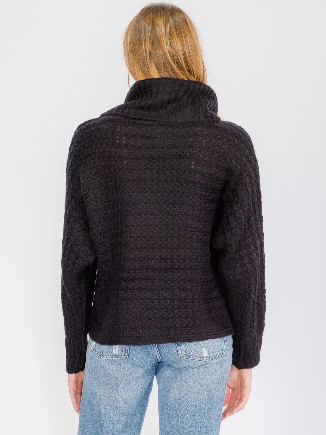 WOMEN'S LONG SLEEVE TURTLE NECK KNIT PULLOVER SWEATER